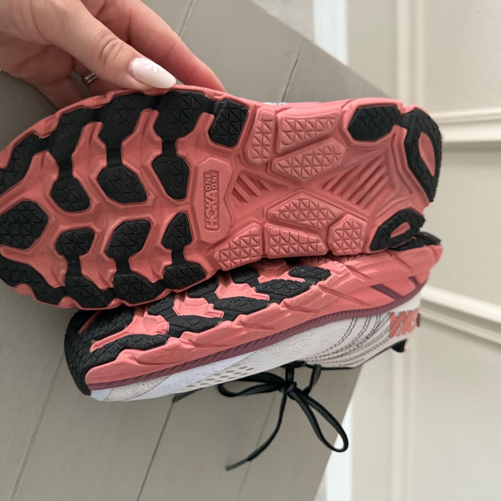 Hoka Clifton 6 White and Pink Athletic Shoes - Picture 3 of 5
